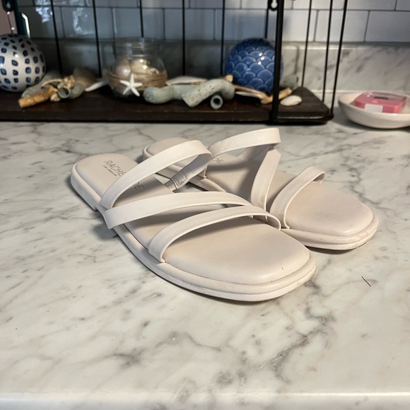 Rachel Zoe Cream Women's Sandals - Picture 1 of 4